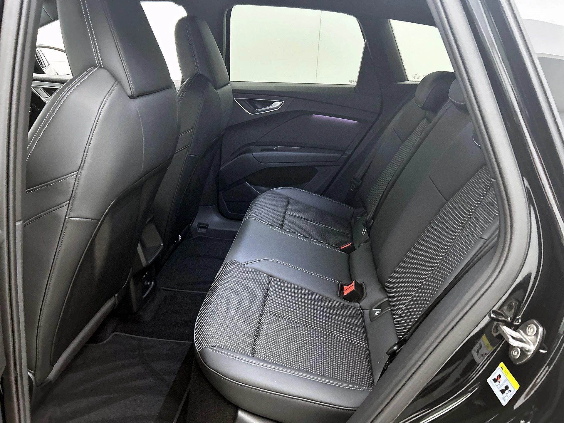 Audi-Q4 e-tron-image-26