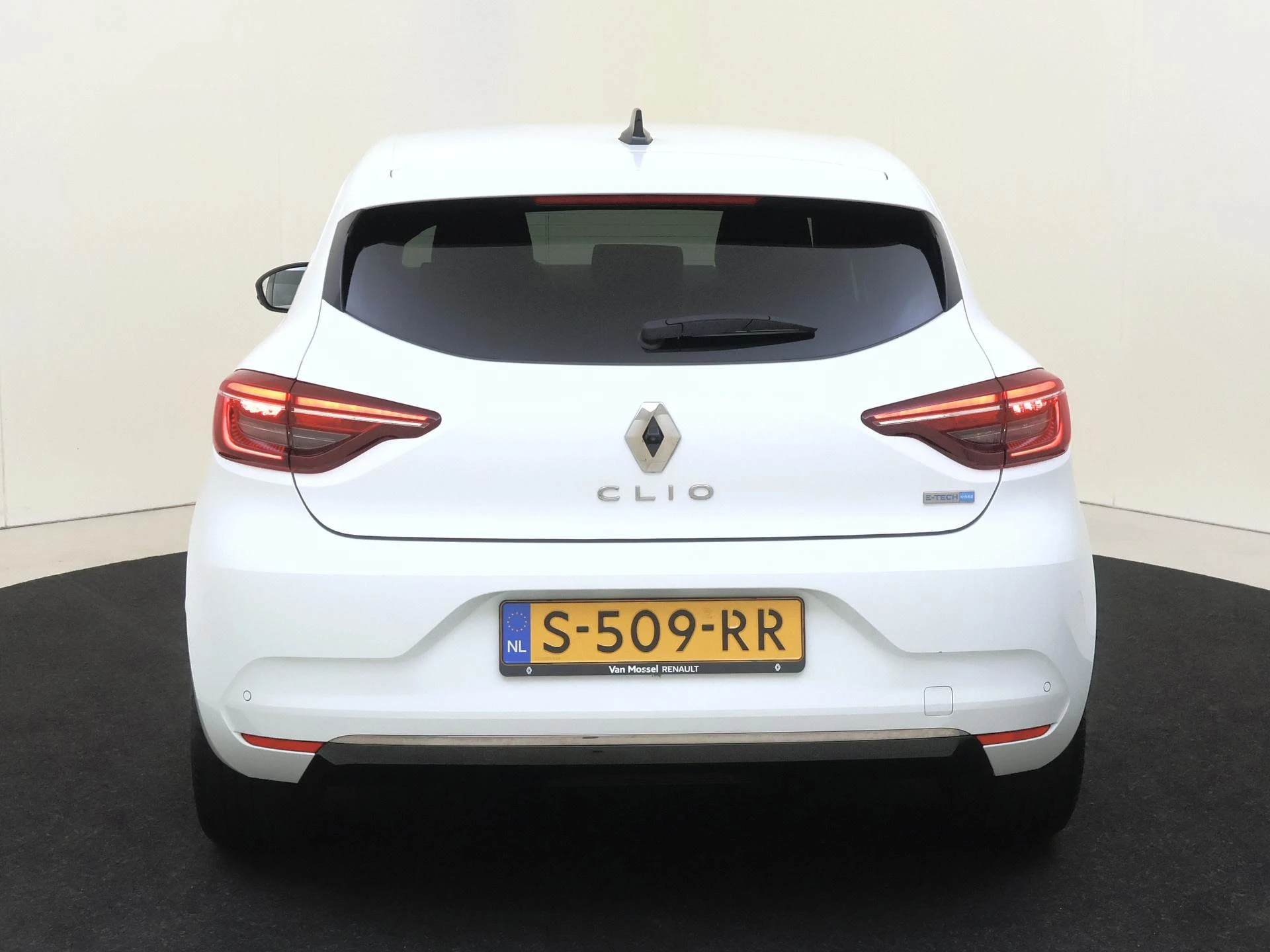 Renault-Clio-image-6