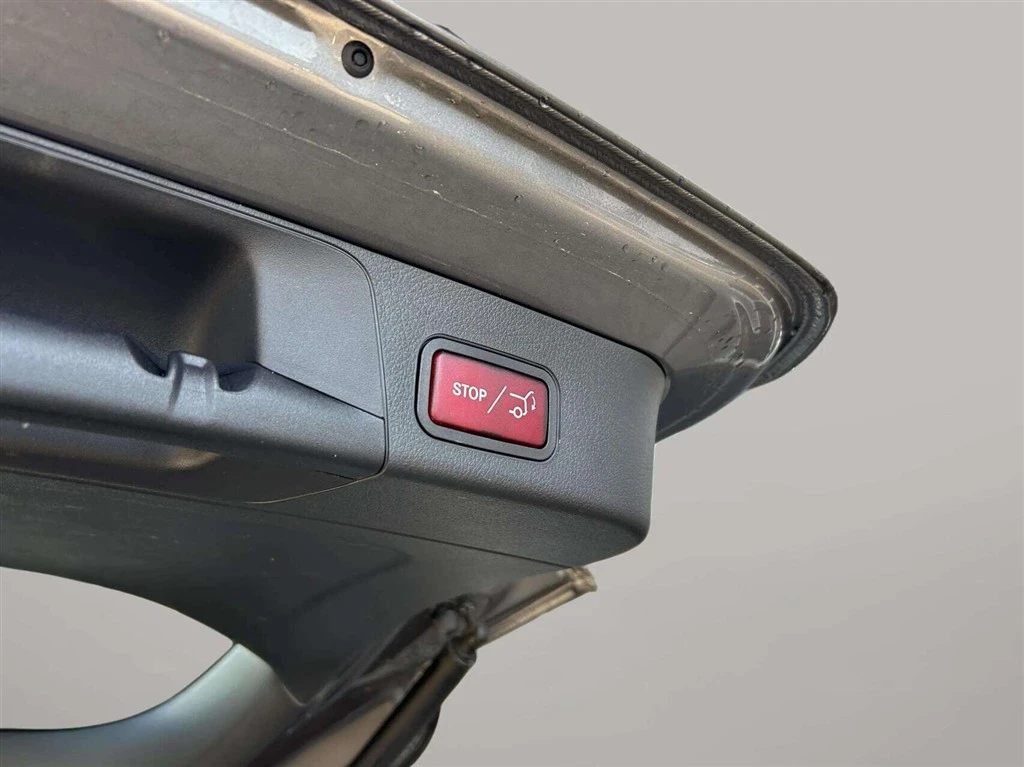 Mercedes-Benz-EQB-image-23