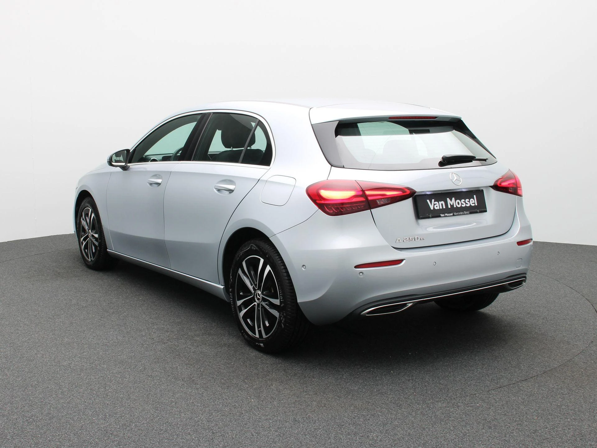 Mercedes-Benz-Classe A-image-1