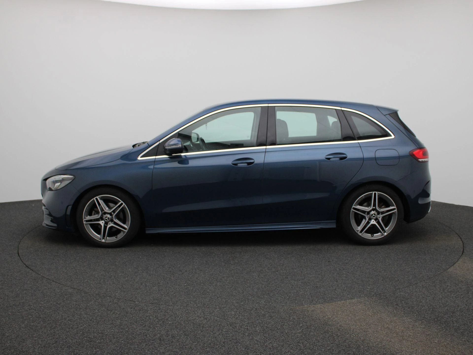 Mercedes-Benz B-Klasse 180 Business Solution AMG