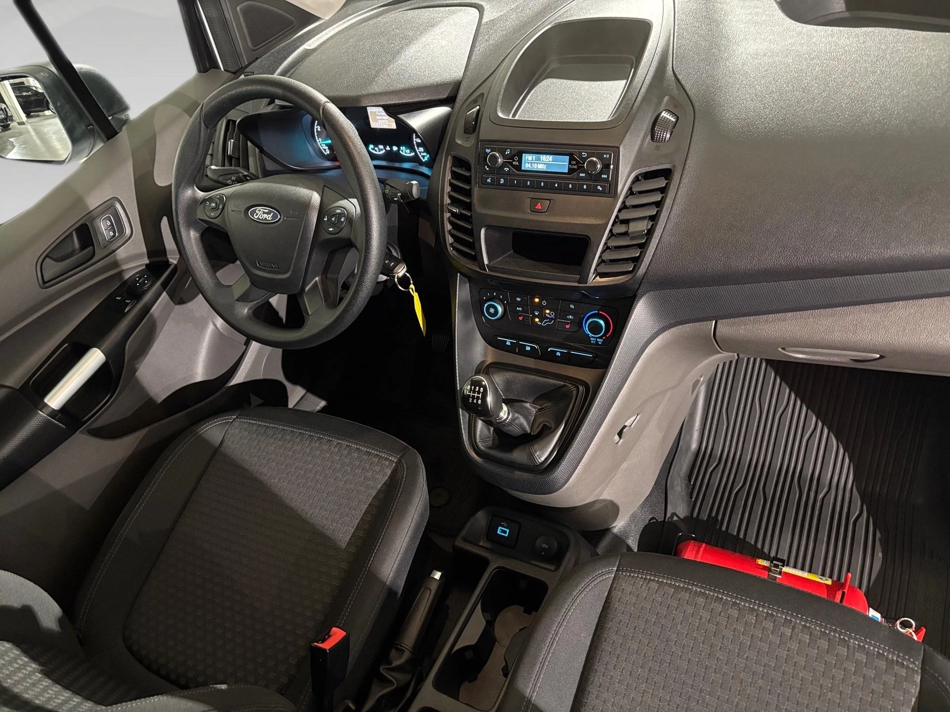 Ford-Transit Connect-image-7