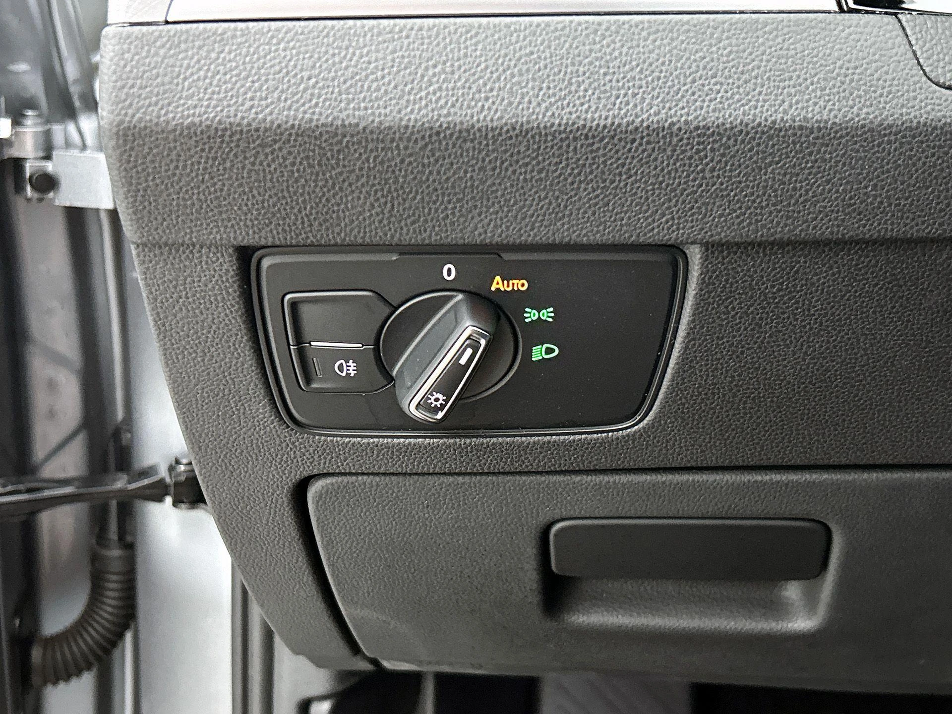 Volkswagen-Passat-image-15