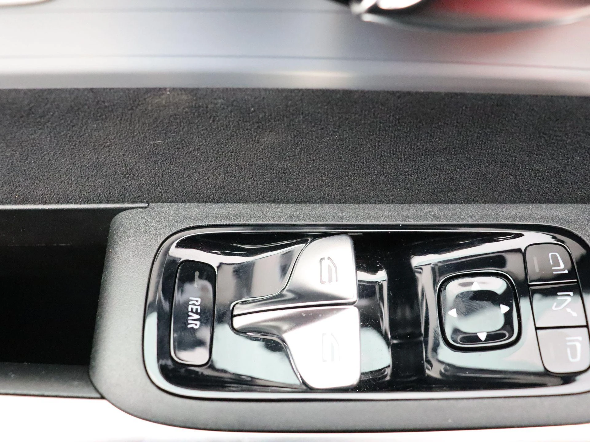 Mercedes-Benz-CLA-image-10