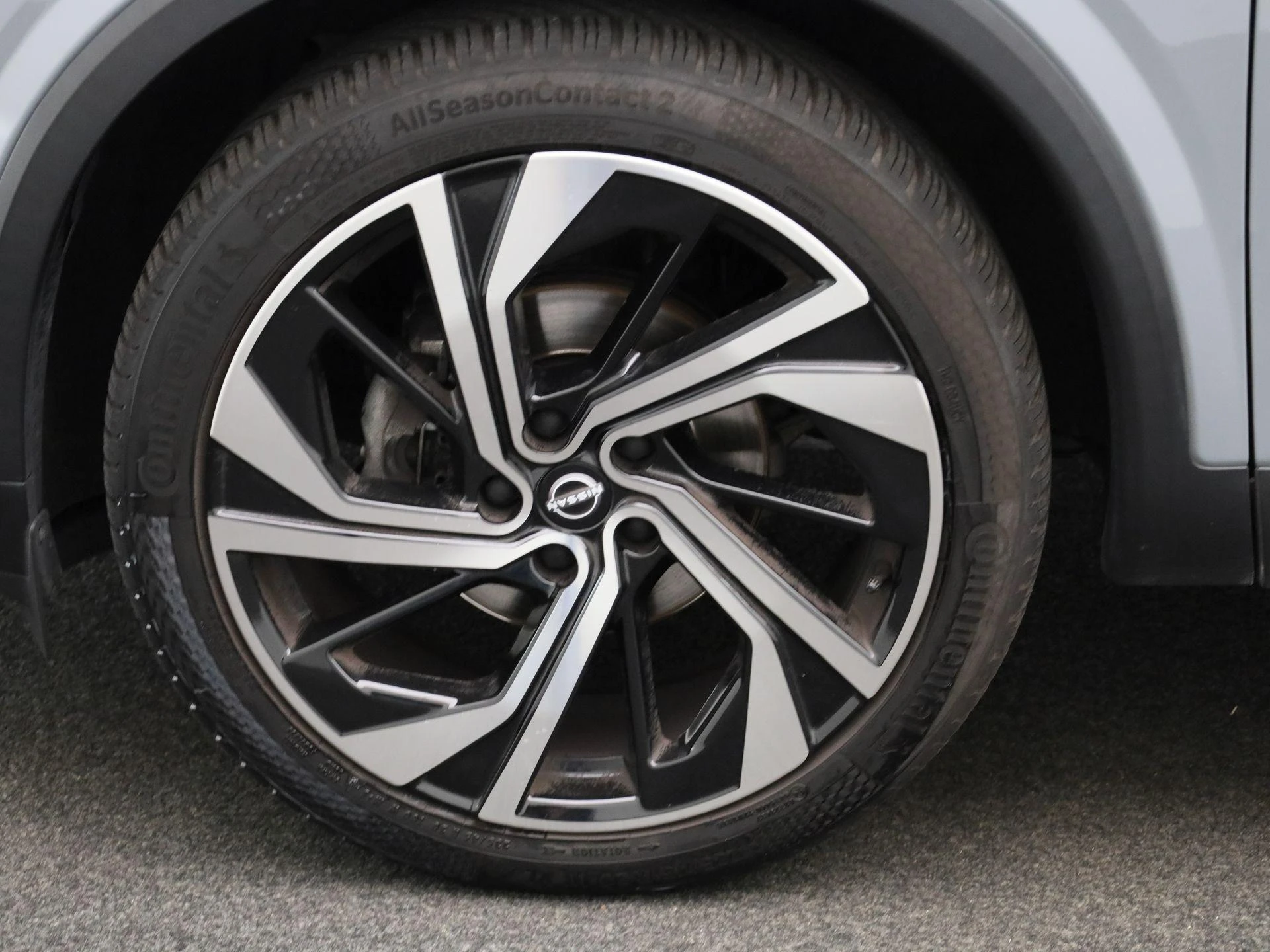 Nissan-QASHQAI-image-14