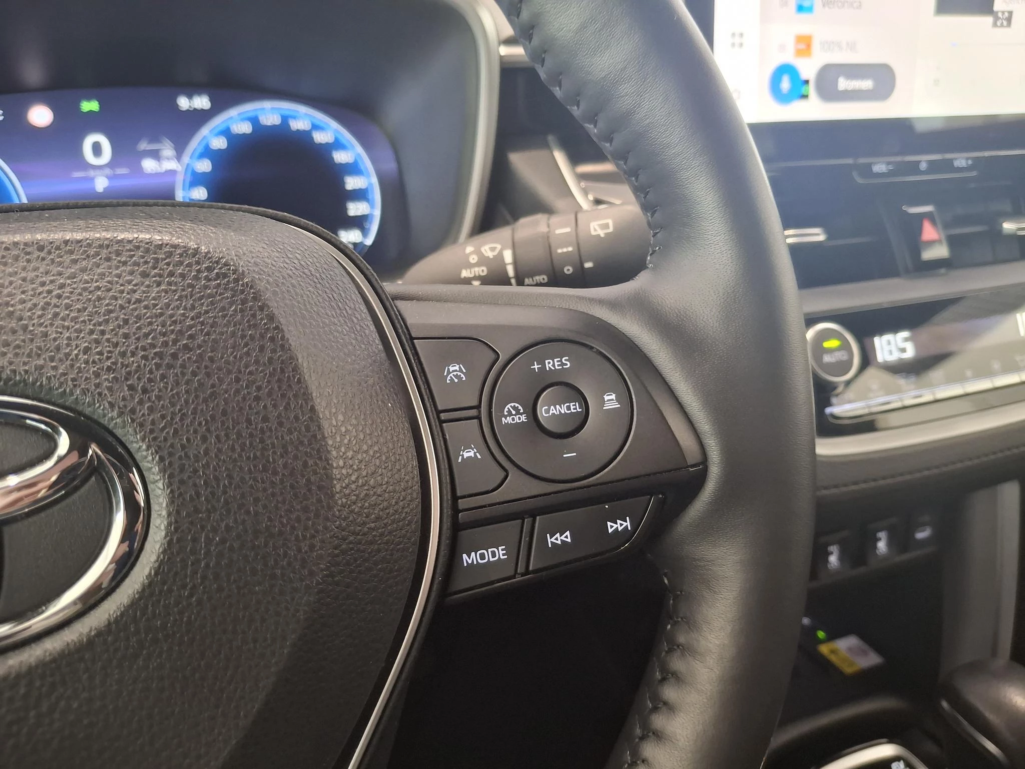 Toyota Corolla Cross Hybrid 140 Style
