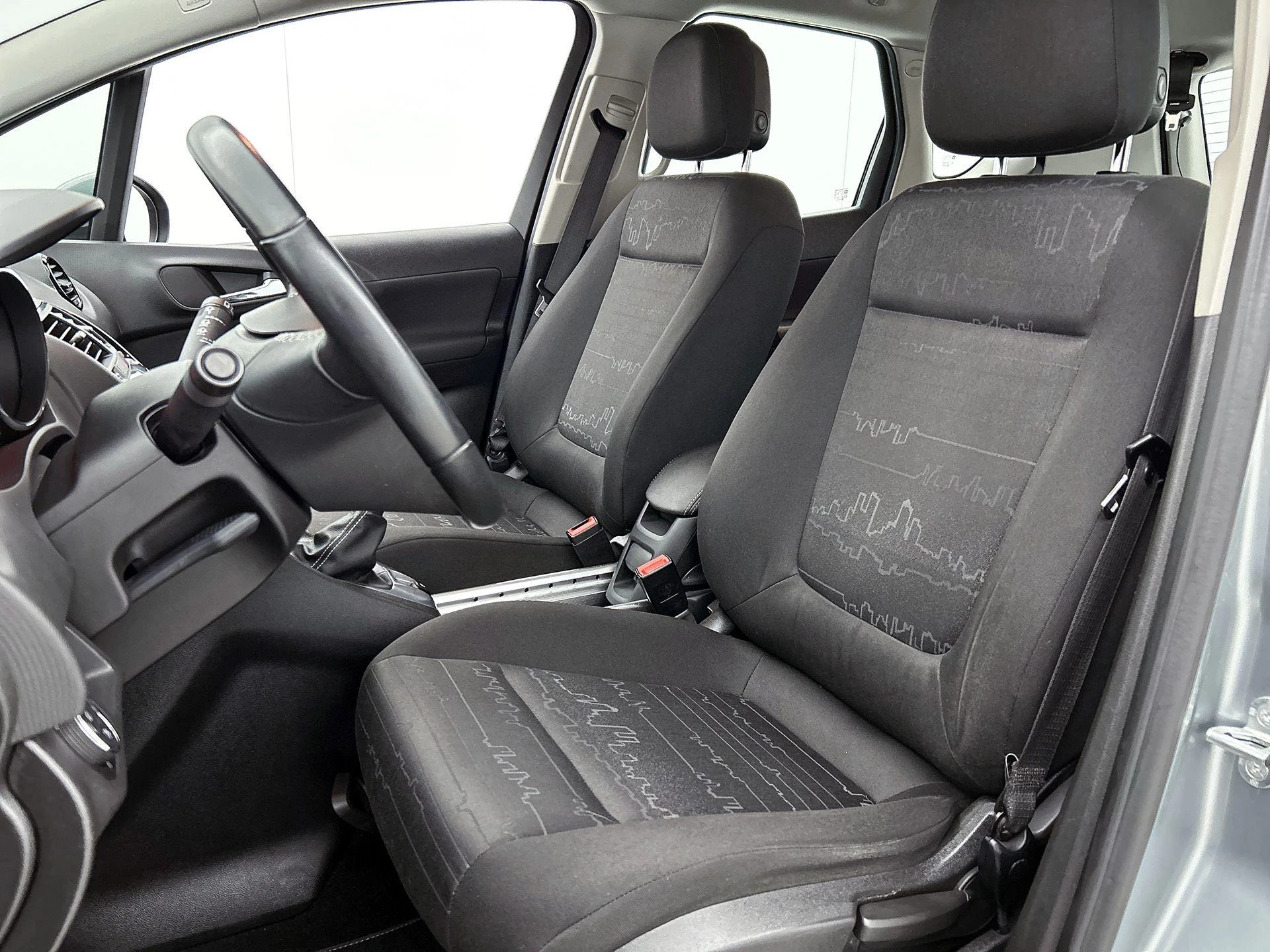 Opel-Meriva-image-28