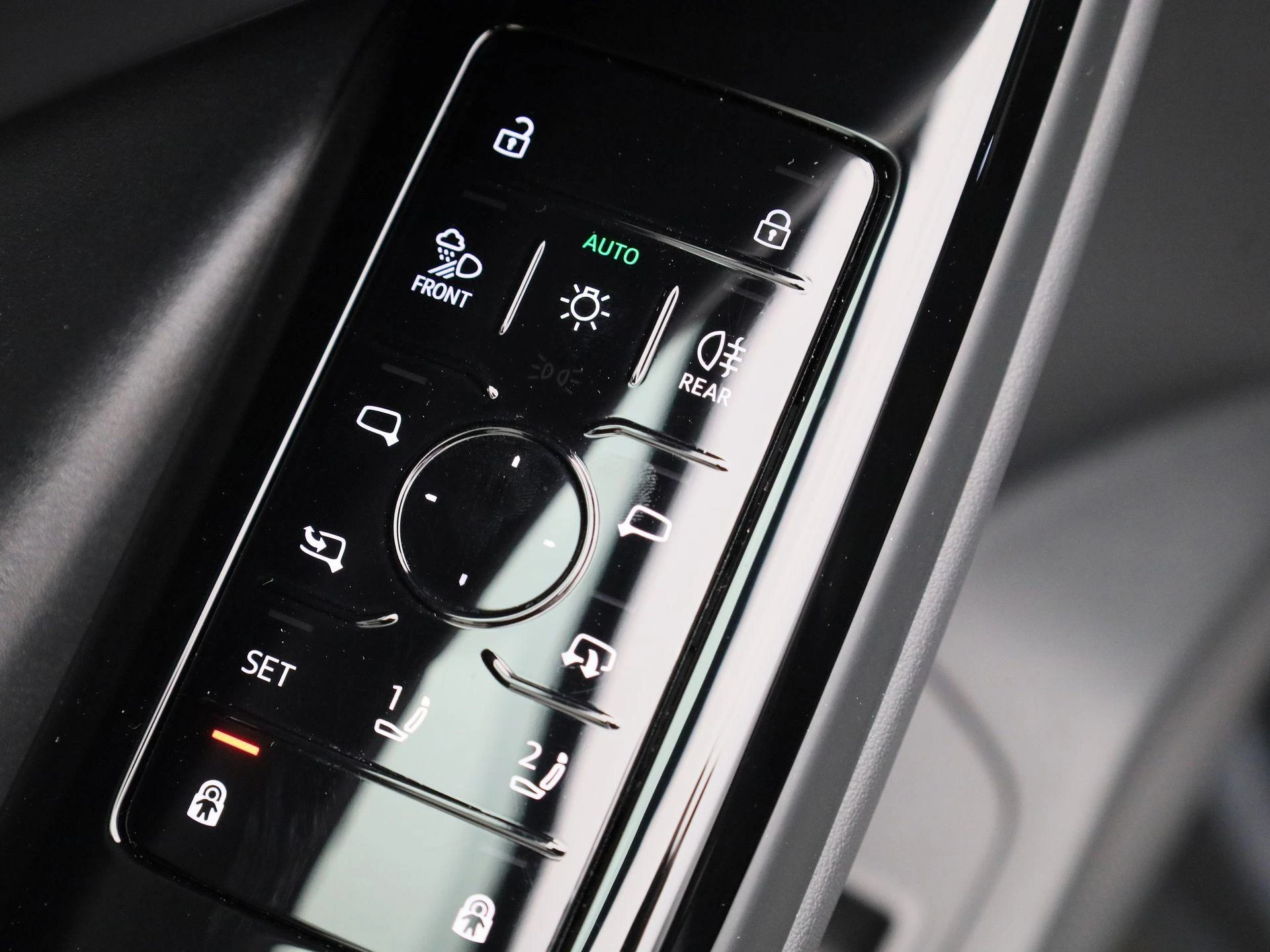 Audi-Q6 e-tron-image-39