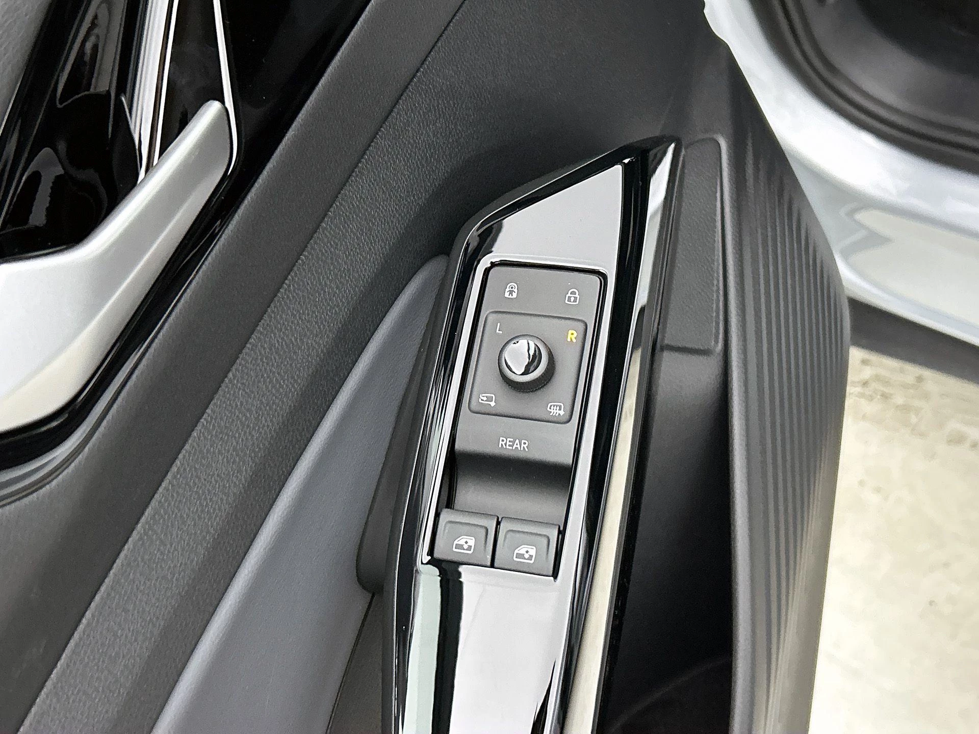 Volkswagen-ID.4-image-25