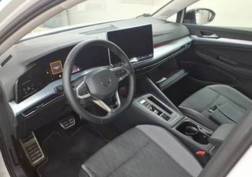 Volkswagen Golf VIII Variant 1.5 eTSI DSG Goal