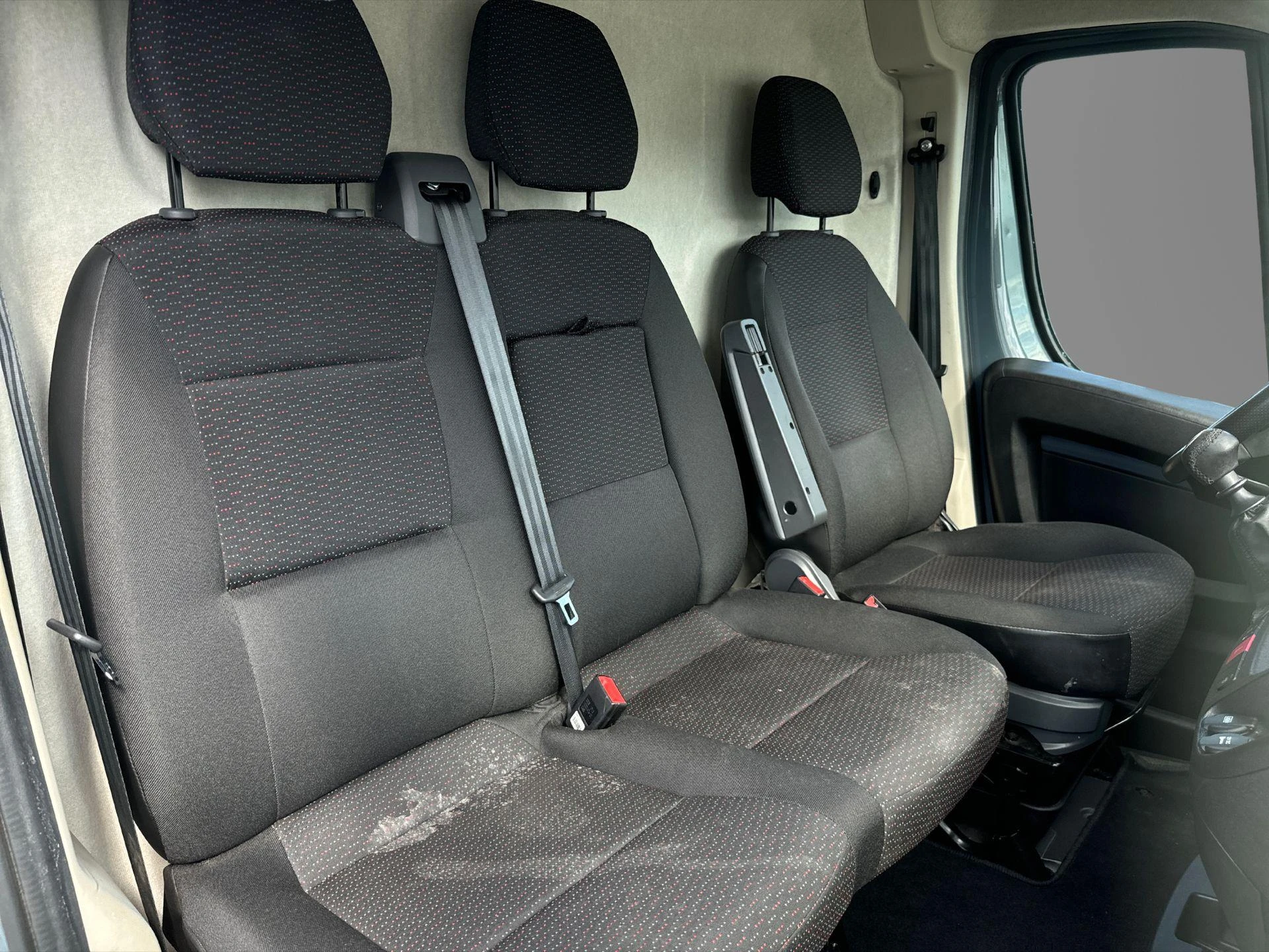 Opel-Movano-image-19