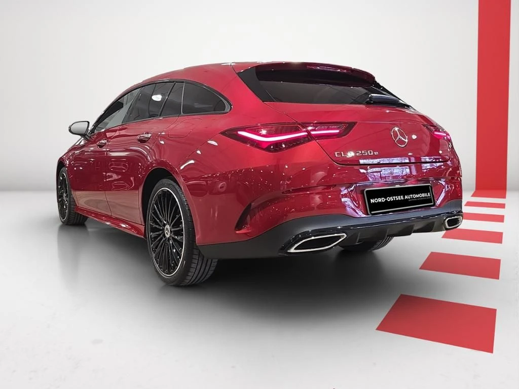 Mercedes-Benz-CLA 250 e-image-4