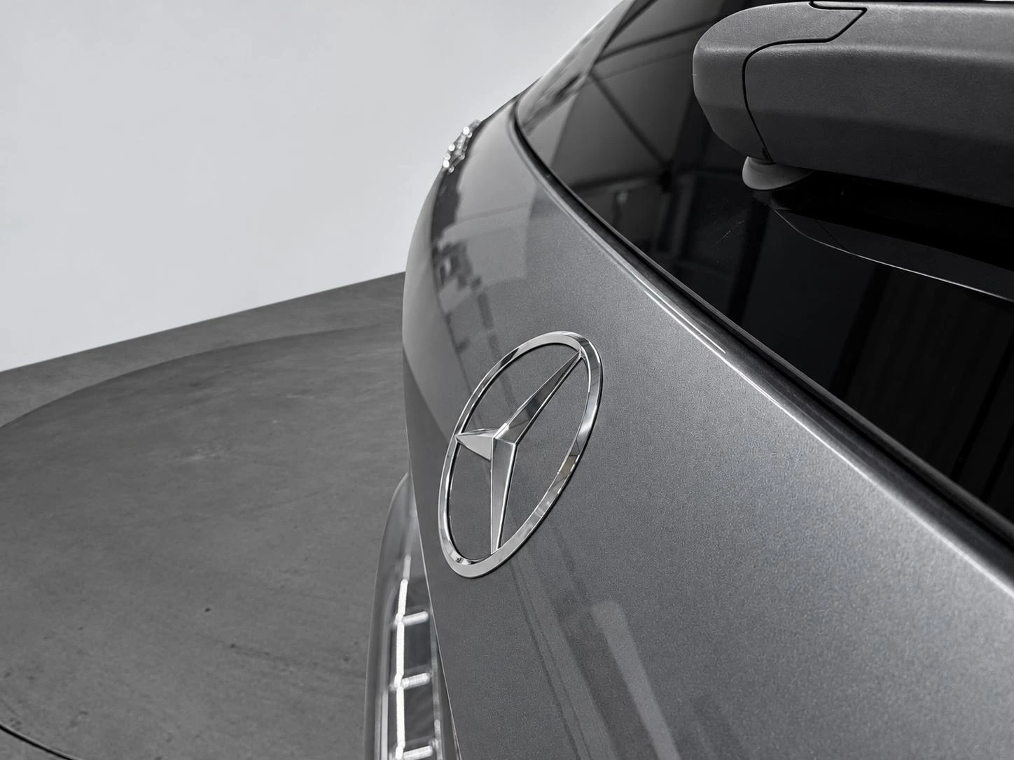 Mercedes-Benz-GLA-image-19