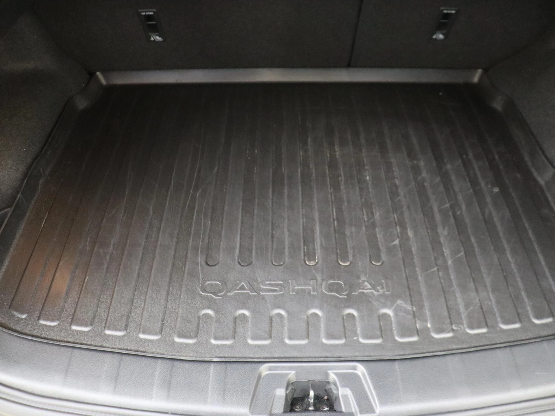 Nissan-QASHQAI-image-30