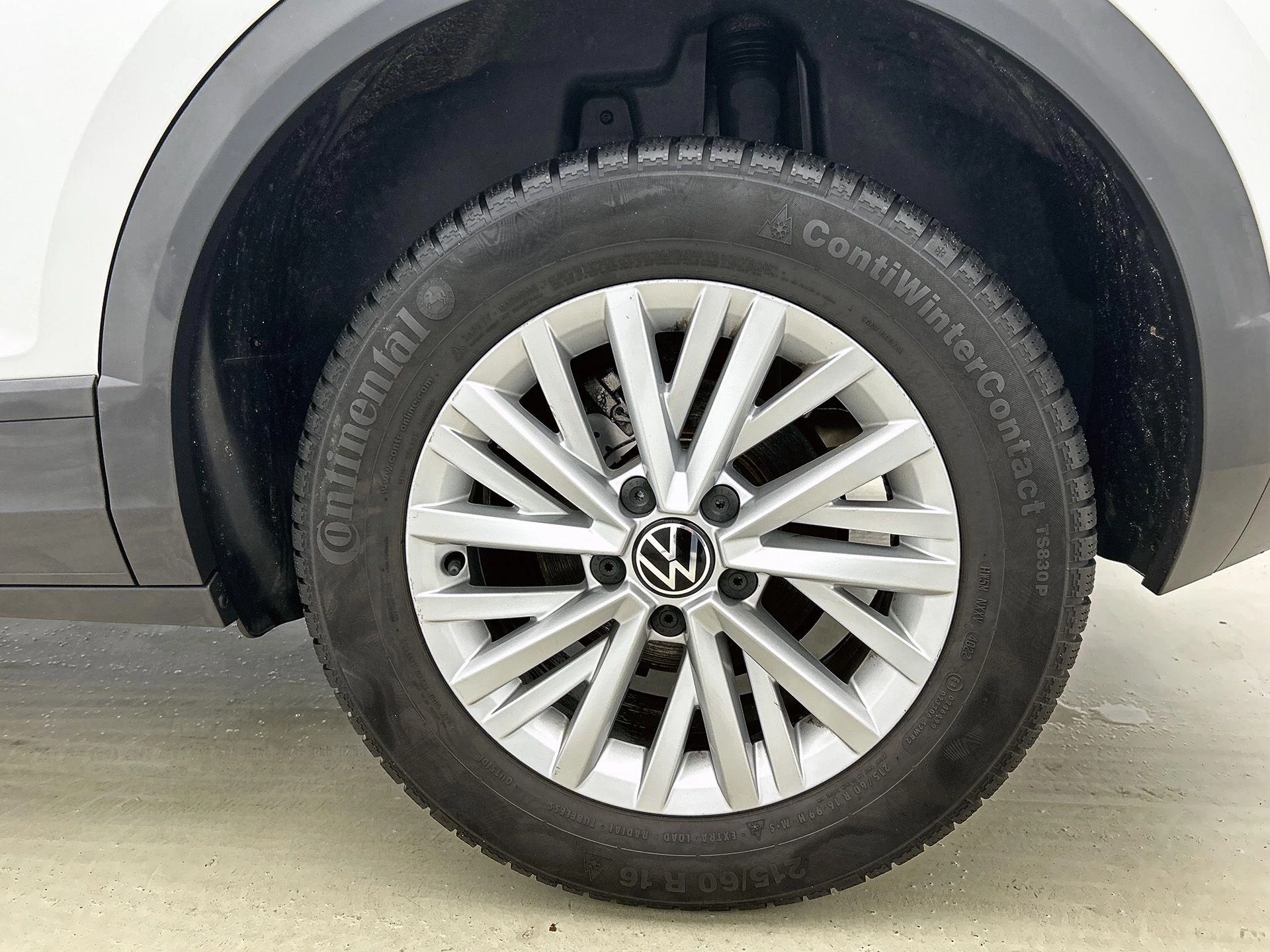 Volkswagen-T-Roc-image-36