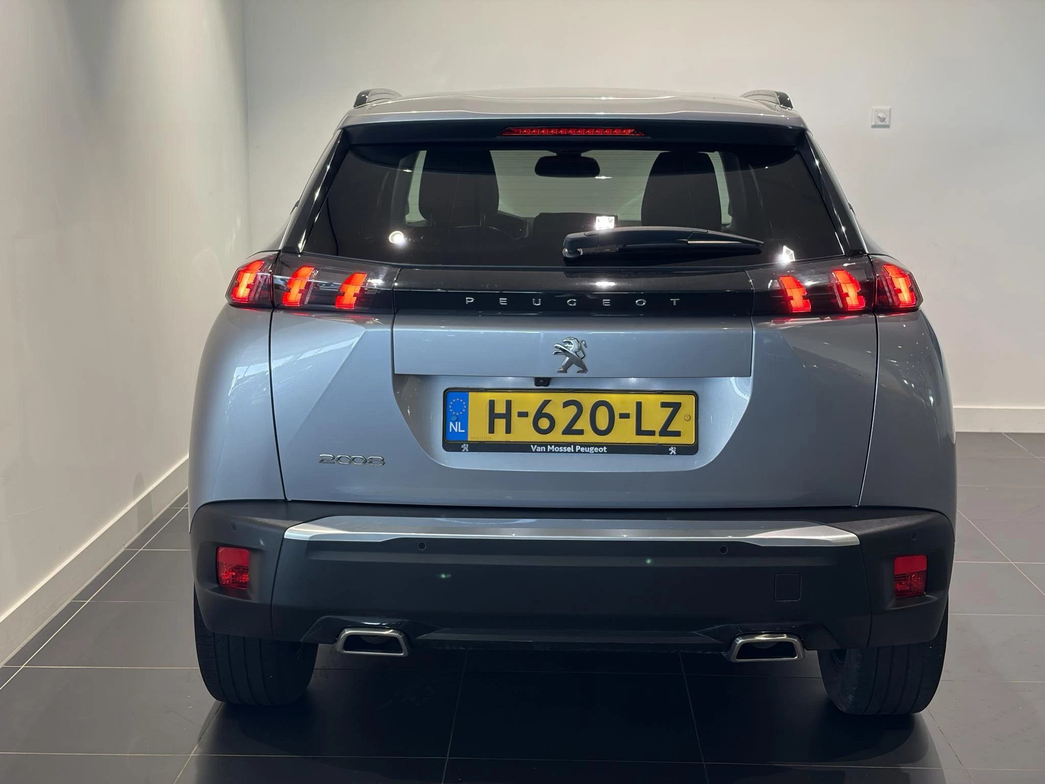 Peugeot 2008 1.2 PureTech Blue Lease Allure