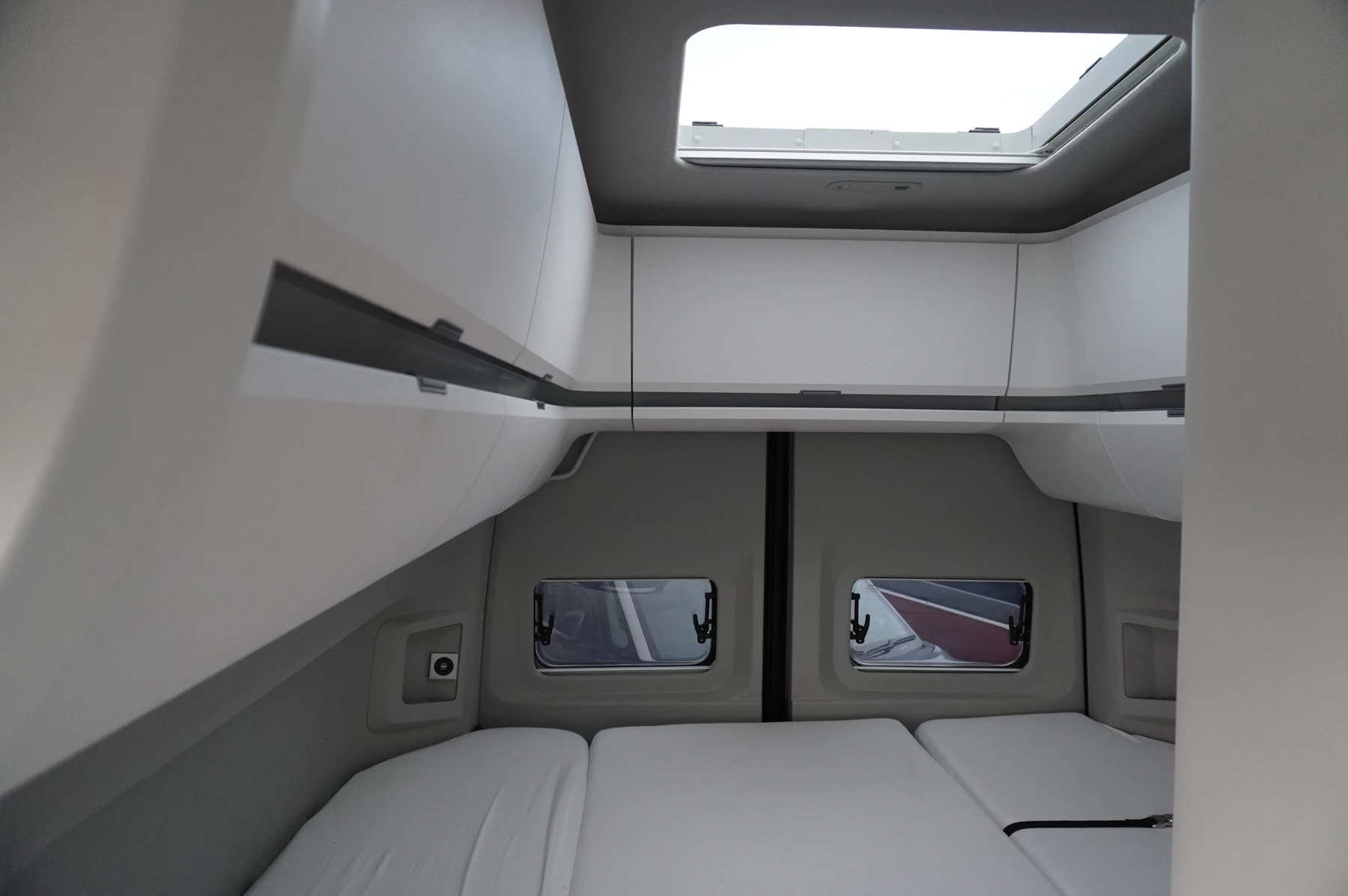 Volkswagen-California-image-10