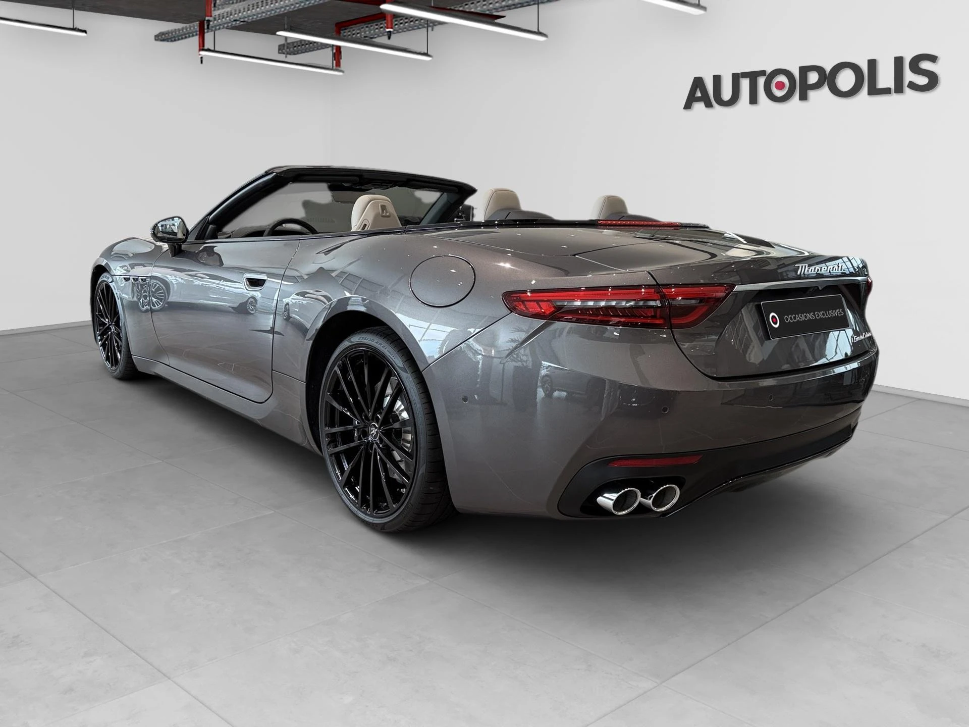 Maserati-GranCabrio-image-17