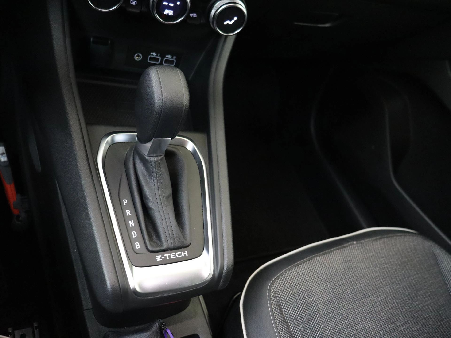 Renault-Captur-image-13