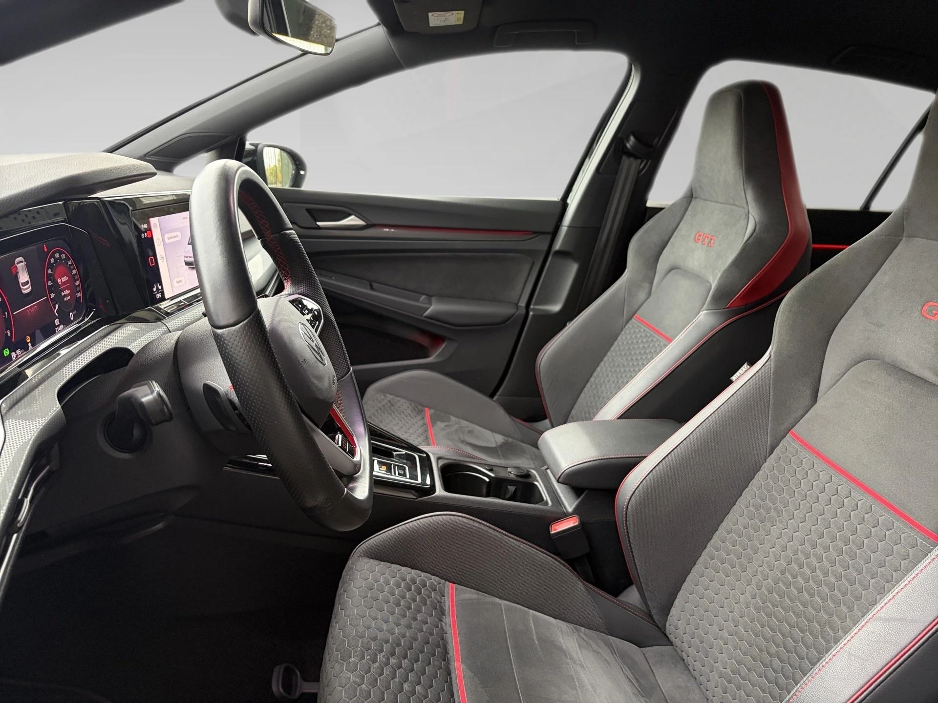 Volkswagen-Golf-image-3