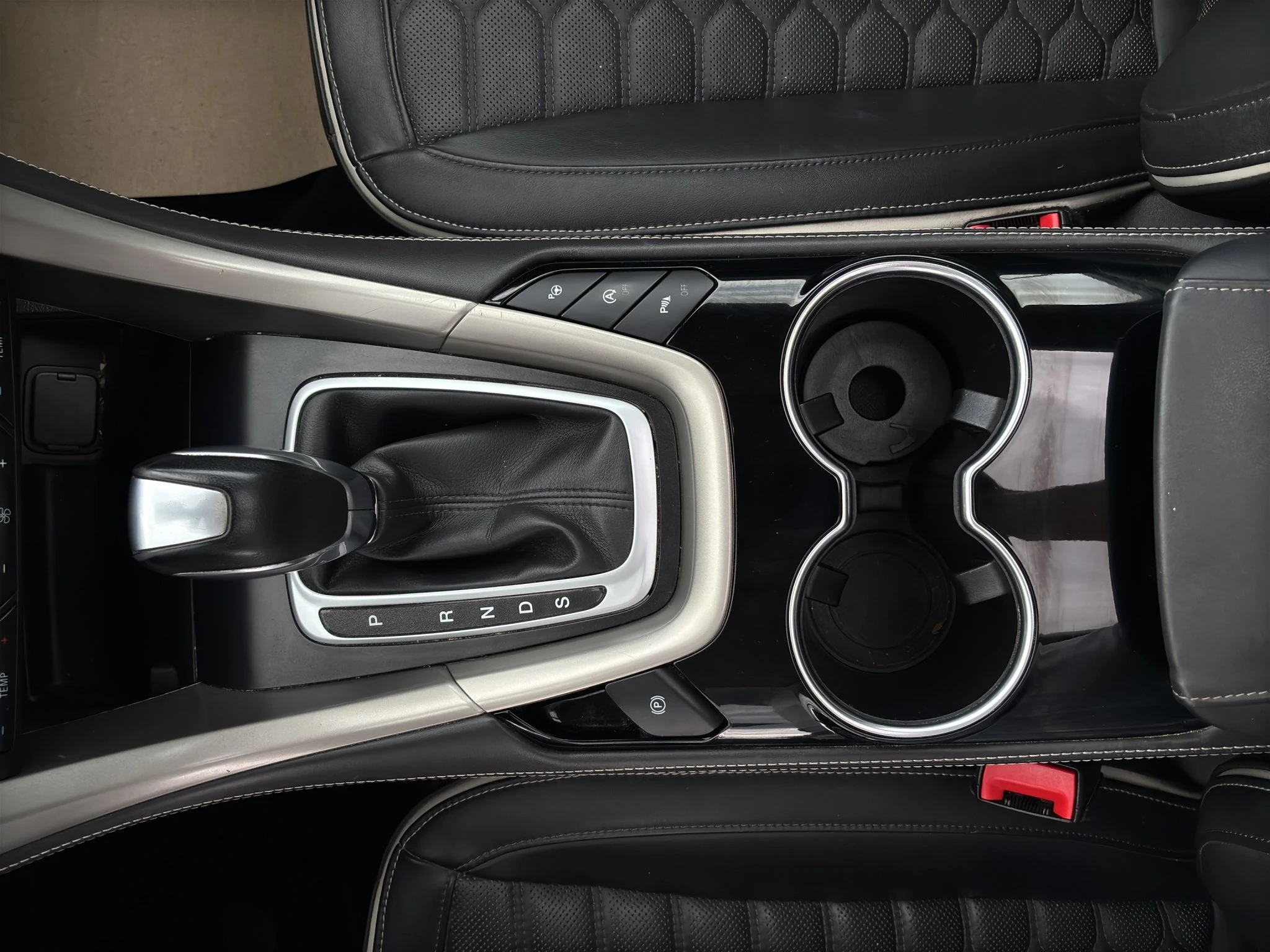 Ford-Mondeo-image-22