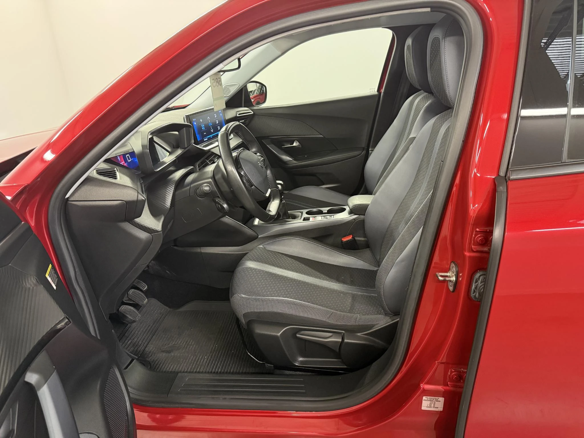 Peugeot-2008-image-11