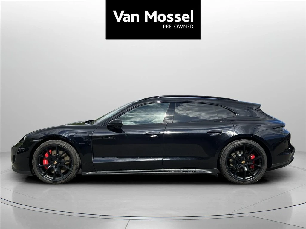 Porsche-Taycan-image-7