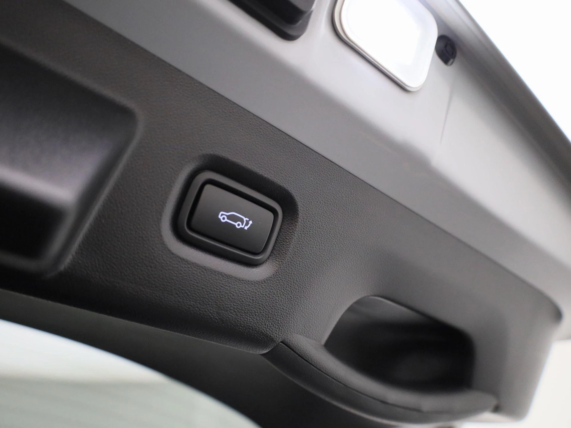 Hyundai-IONIQ 5-image-12