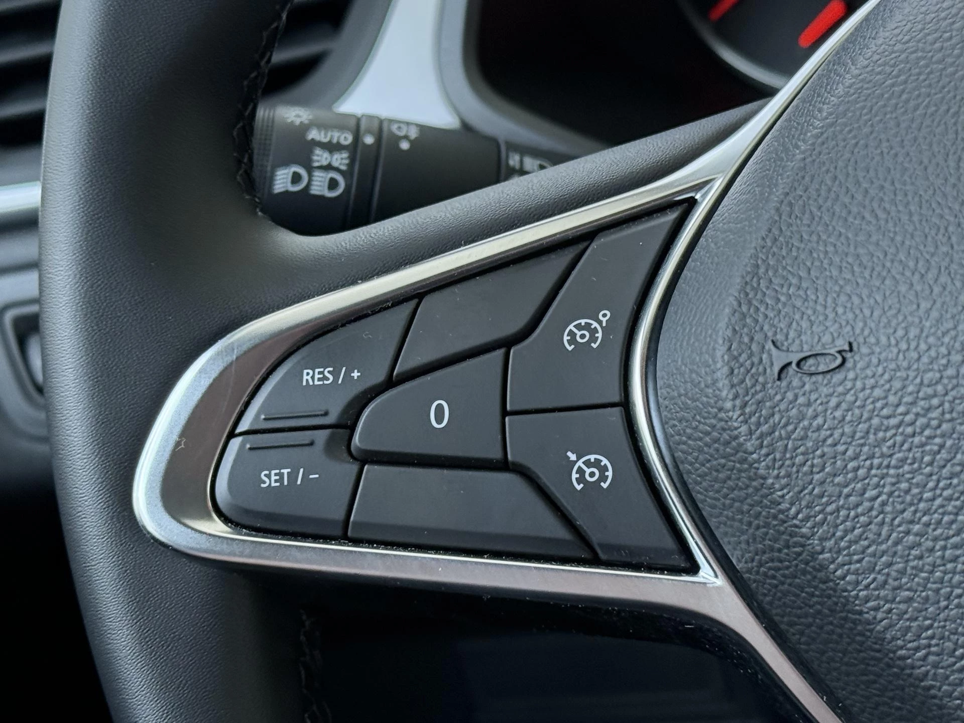 Renault-Captur-image-13