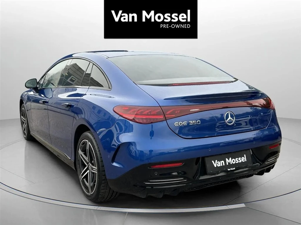 Mercedes-Benz-EQE-image-6