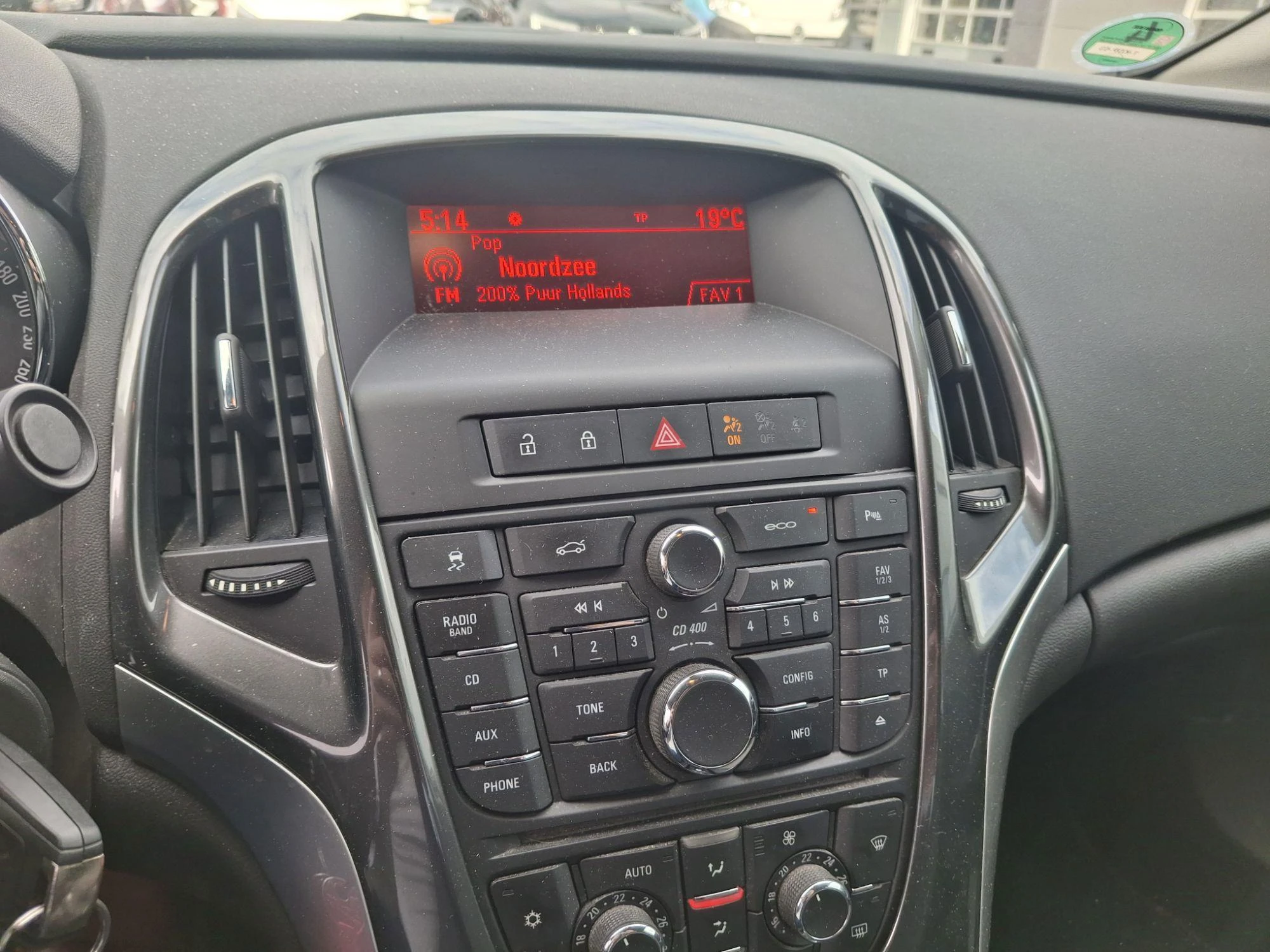 Opel-Astra-image-16