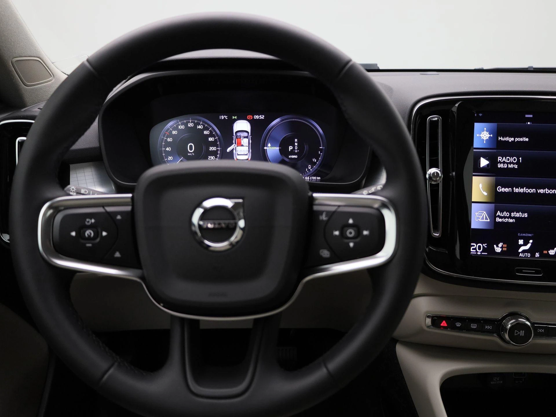 Volvo-XC40-image-6
