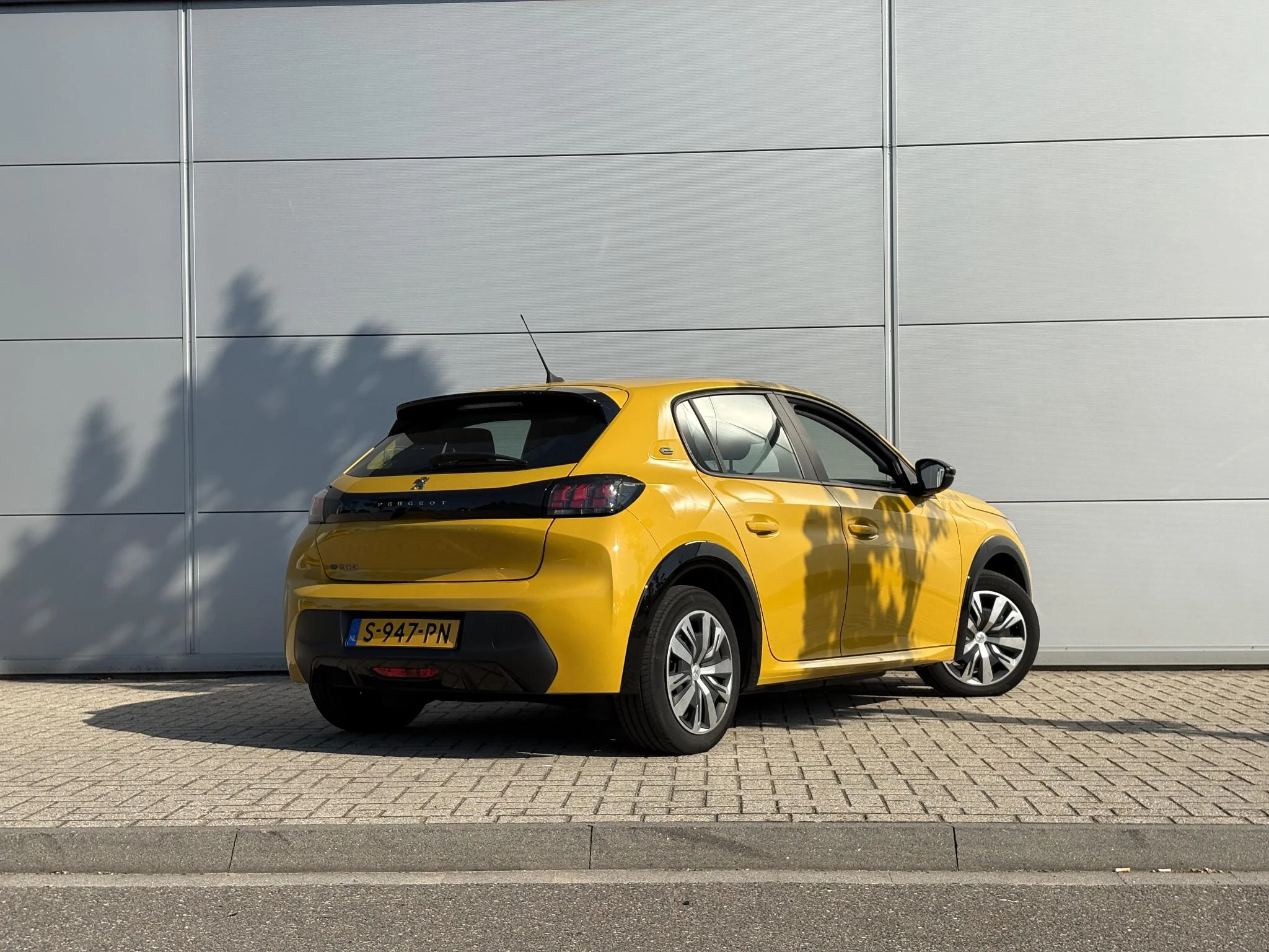 Peugeot e-208 EV Active 50 kWh