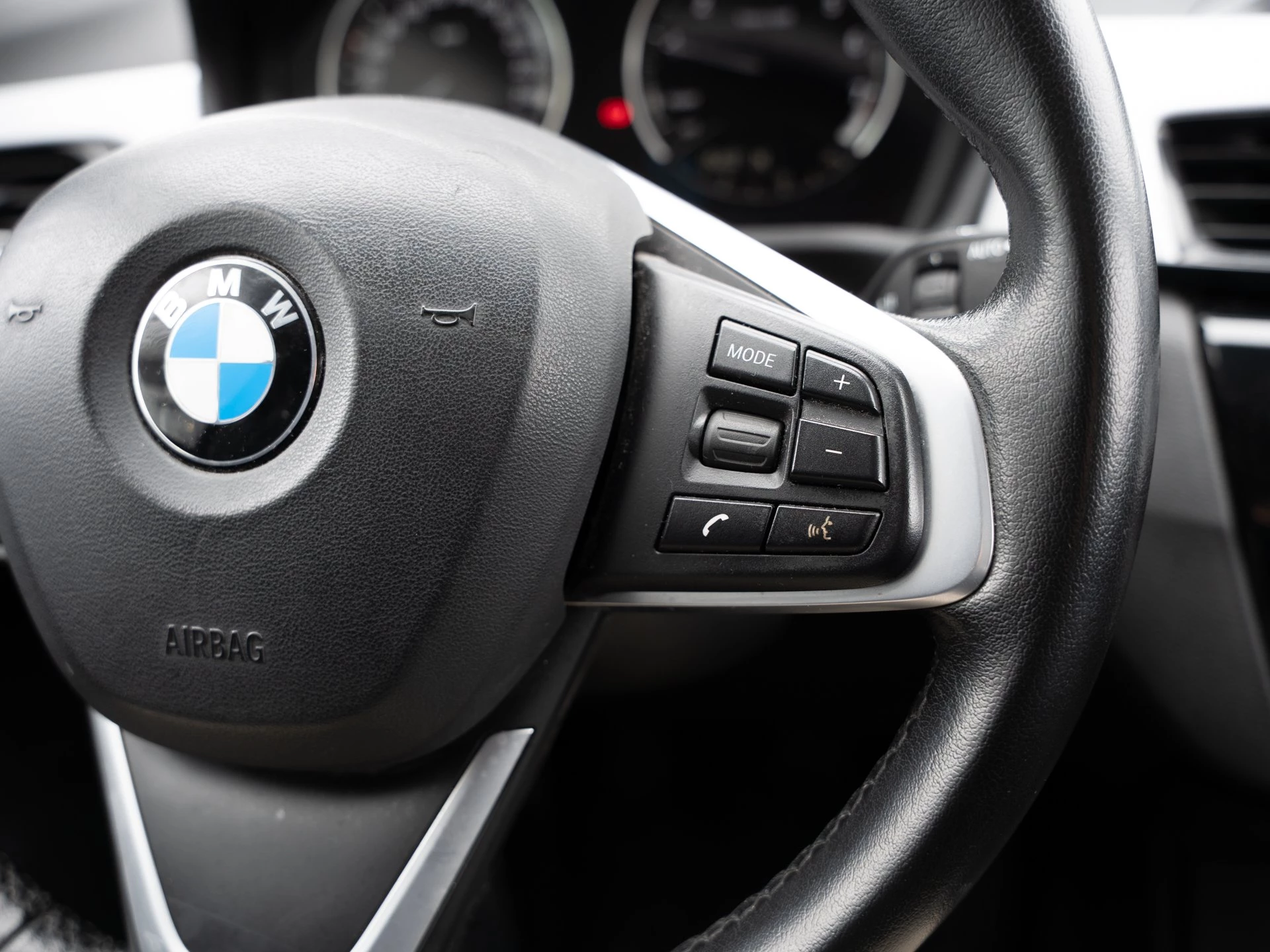 BMW X1 sDrive18i Advantage.Navi. LED
