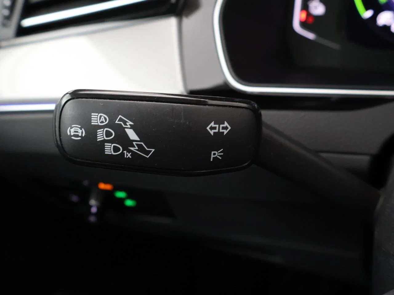 Volkswagen-Passat-image-20
