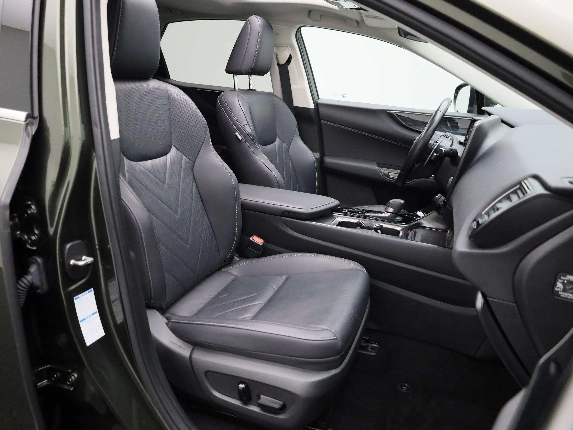 Lexus-NX-image-38