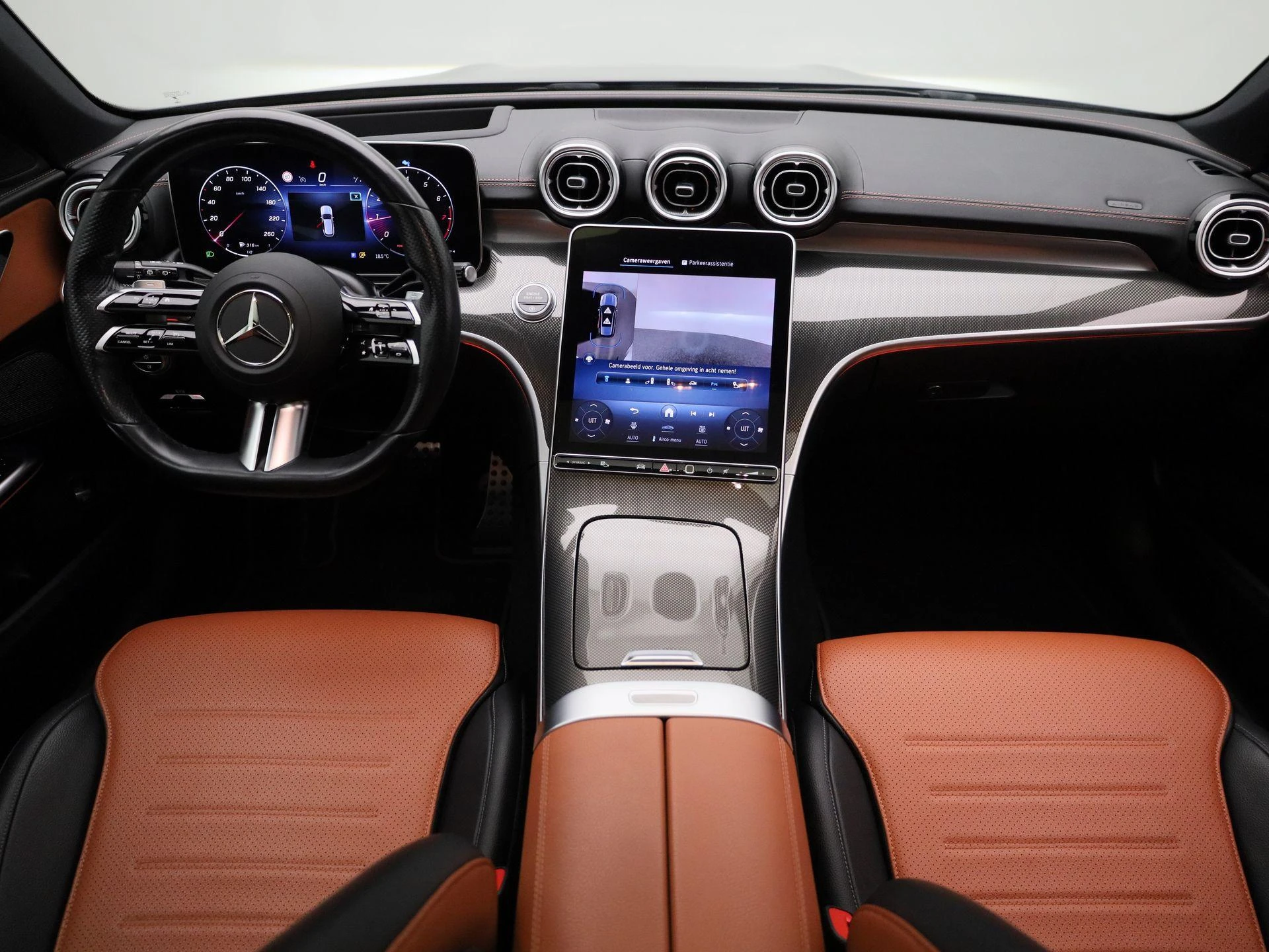 Mercedes-Benz-C-Klasse-image-8