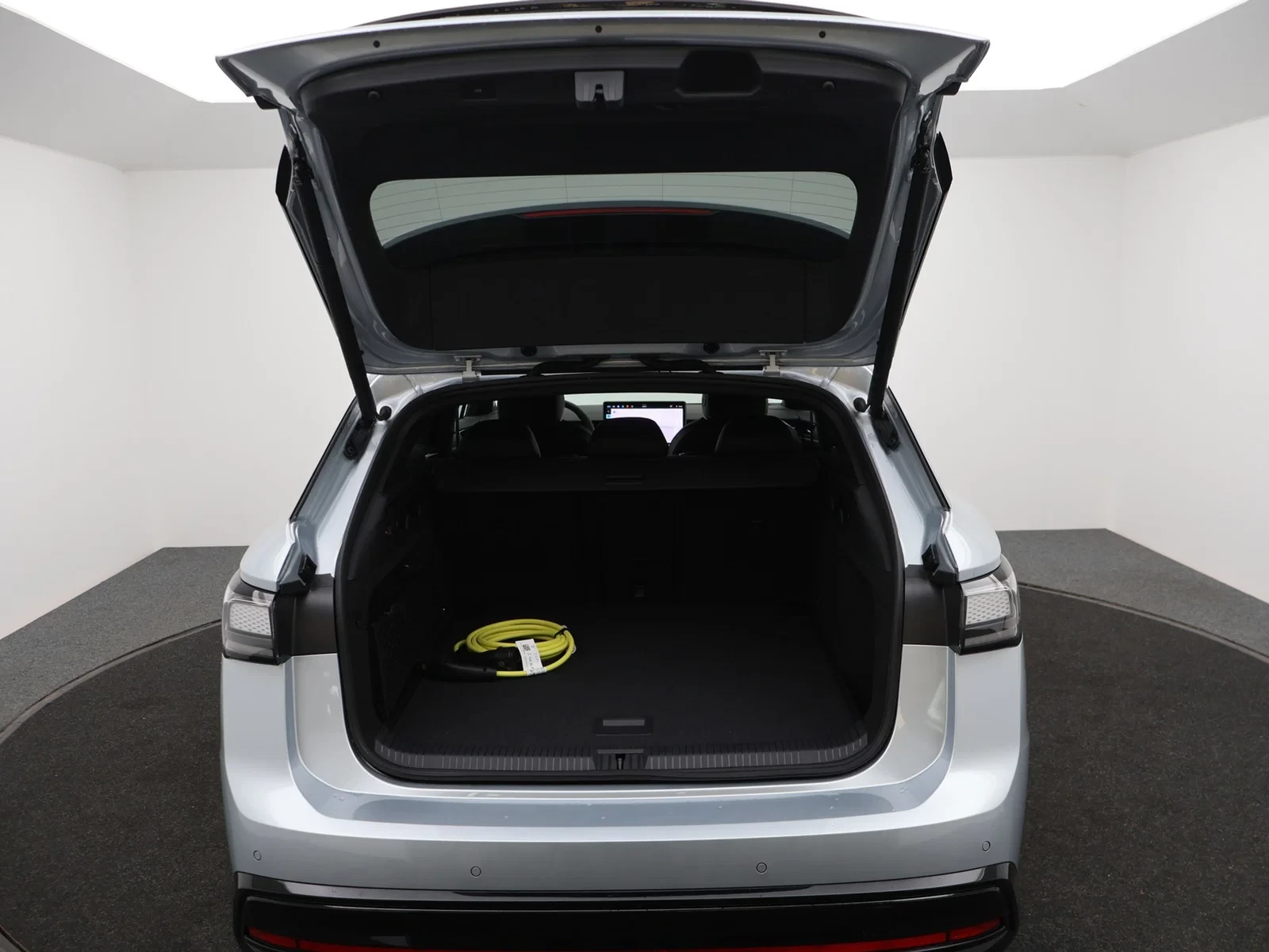 Volkswagen ID.7 Tourer Pro Business Premium 77 kWh 286 pk *TREKHAAK* DEMO