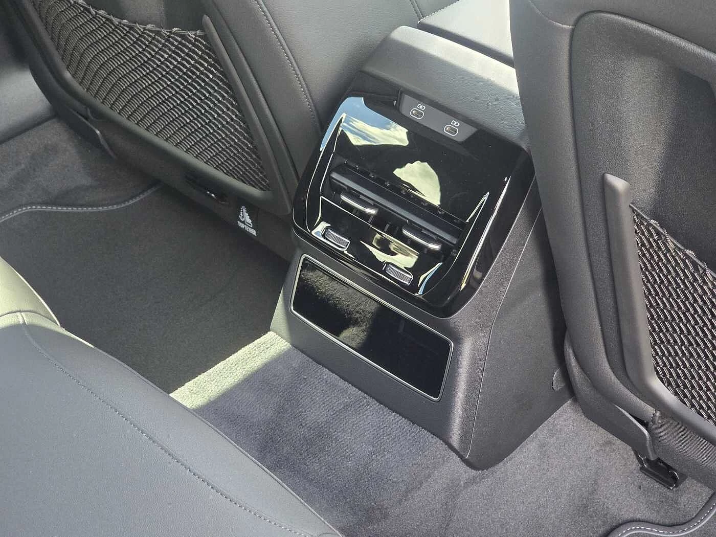 Audi-A6-image-32