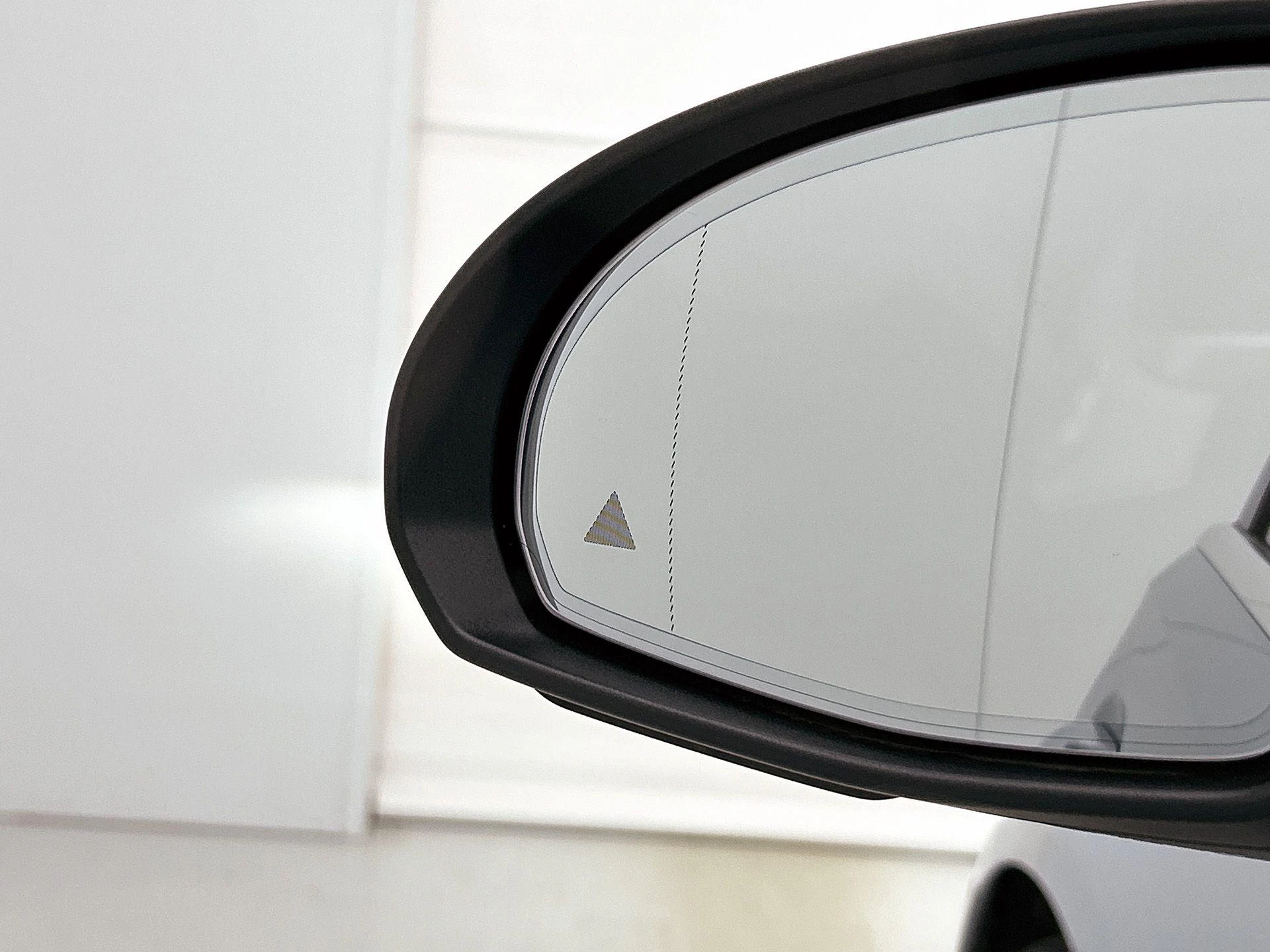 Mercedes-Benz-C-Klasse-image-7