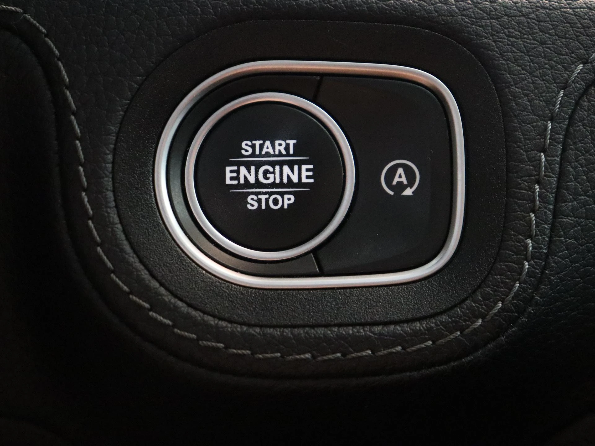 Mercedes-Benz-GLE-image-31