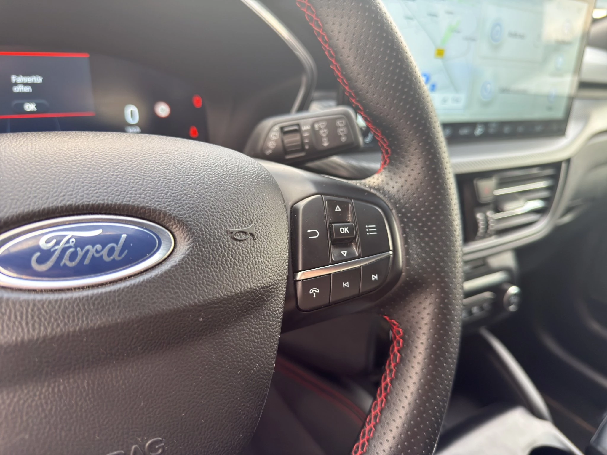 Ford Kuga ST-Line X Aut.*360GRAD*LED-MATRIX*NAVI*GRA*WINTER-PKT.