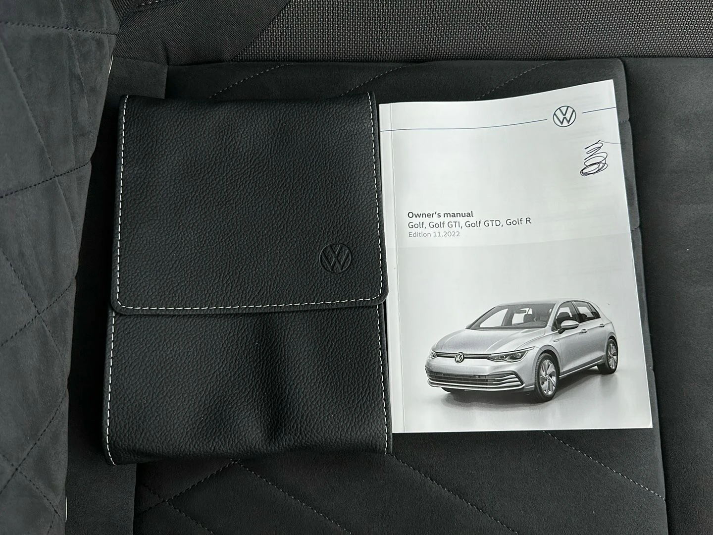 Volkswagen-Golf-image-15