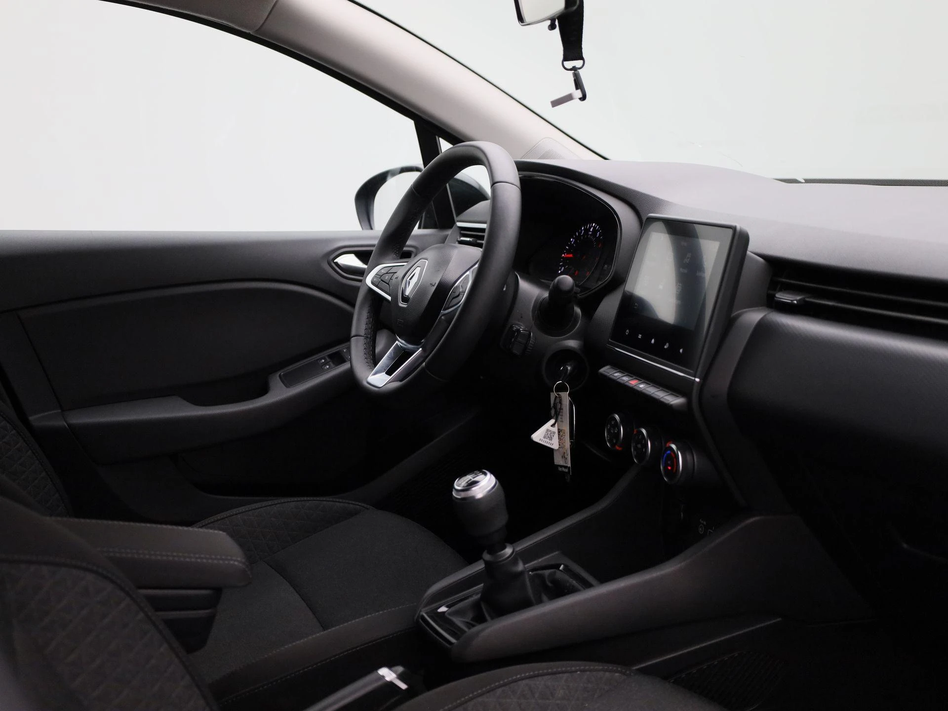 Renault-Clio-image-28