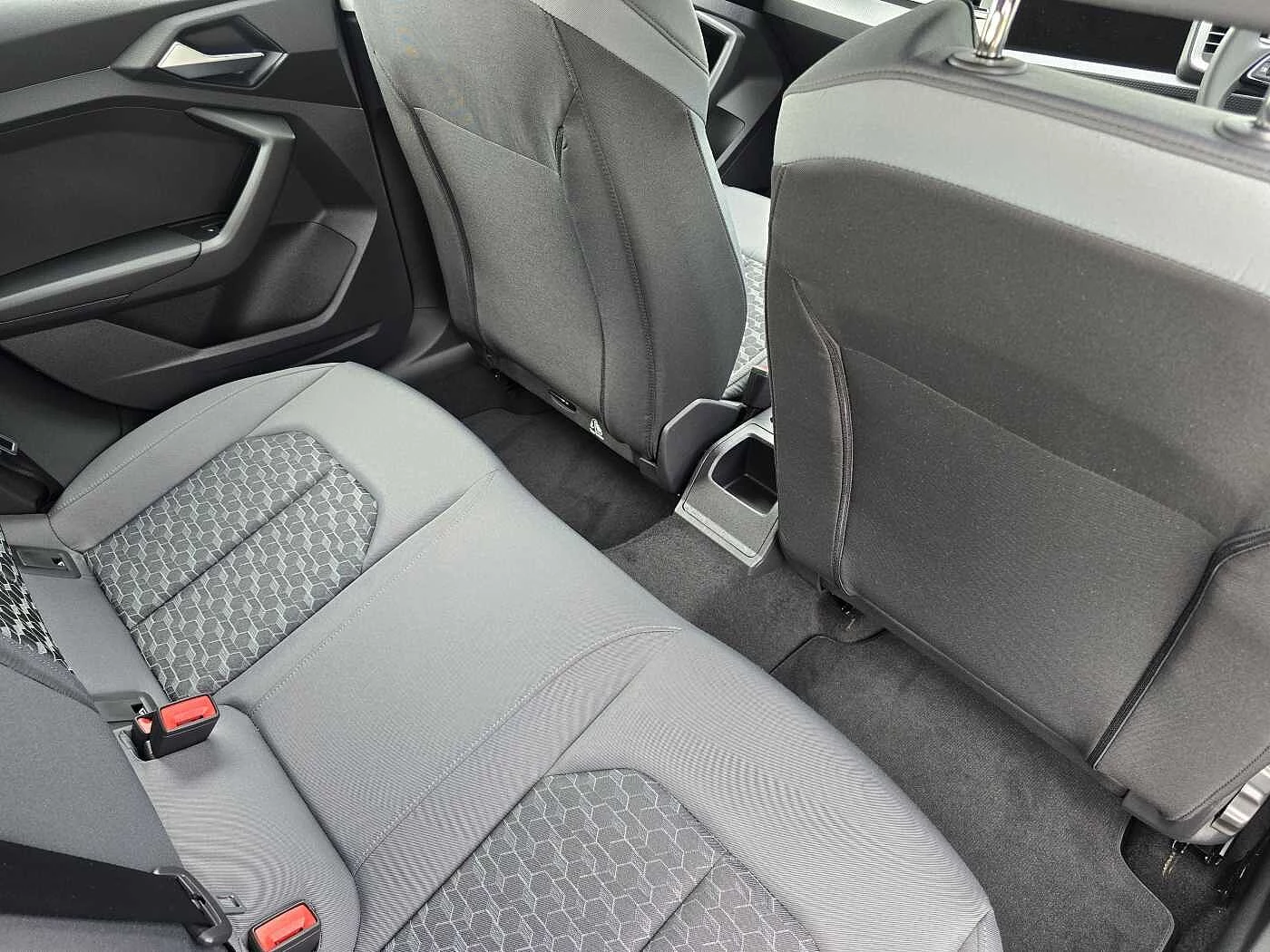 Audi-A1 Sportback-image-38