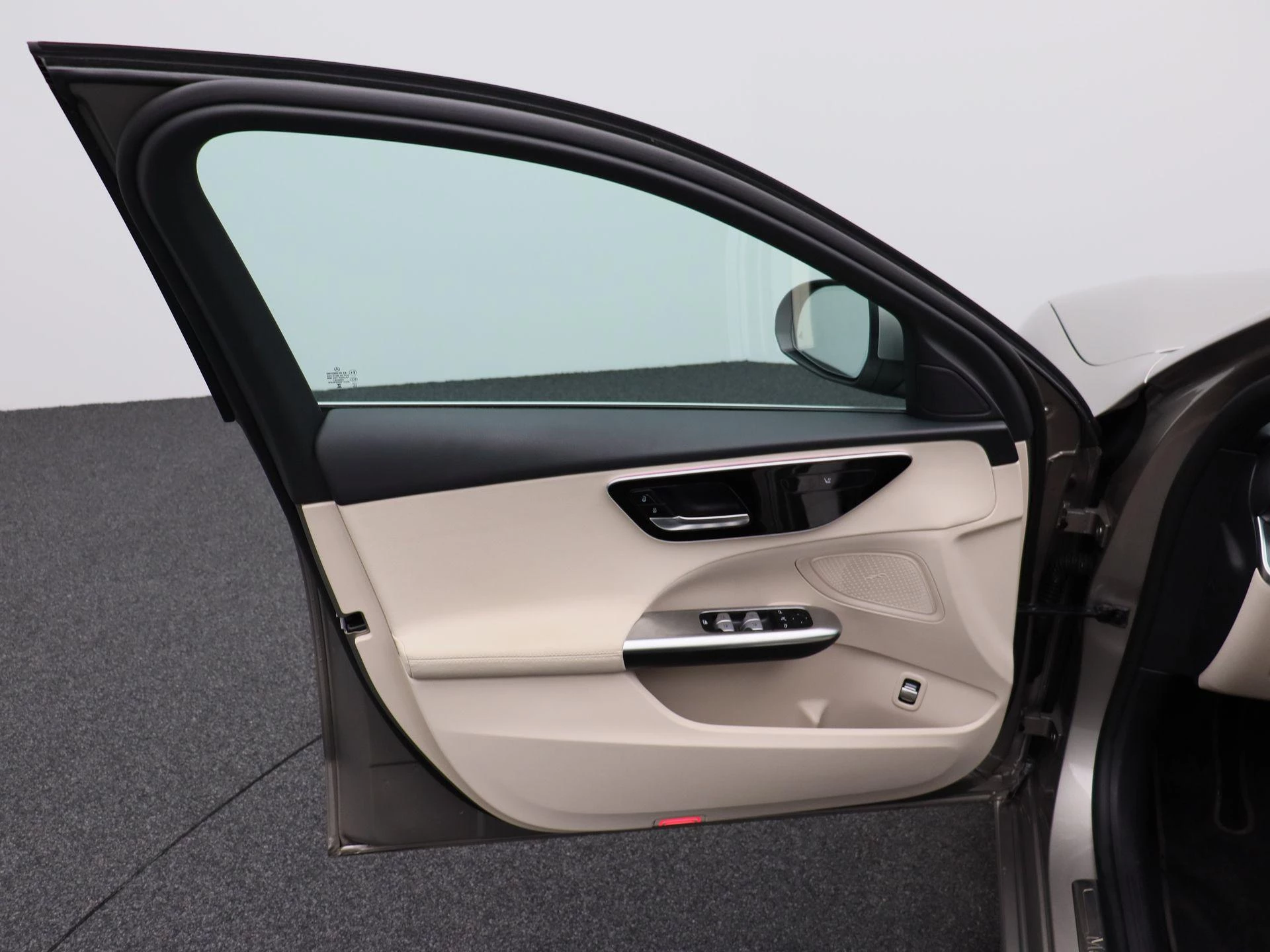 Mercedes-Benz-Classe C-image-8