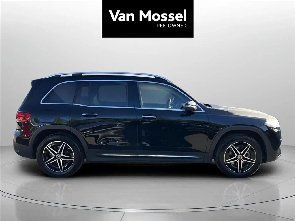 Mercedes-Benz-EQB-image-3