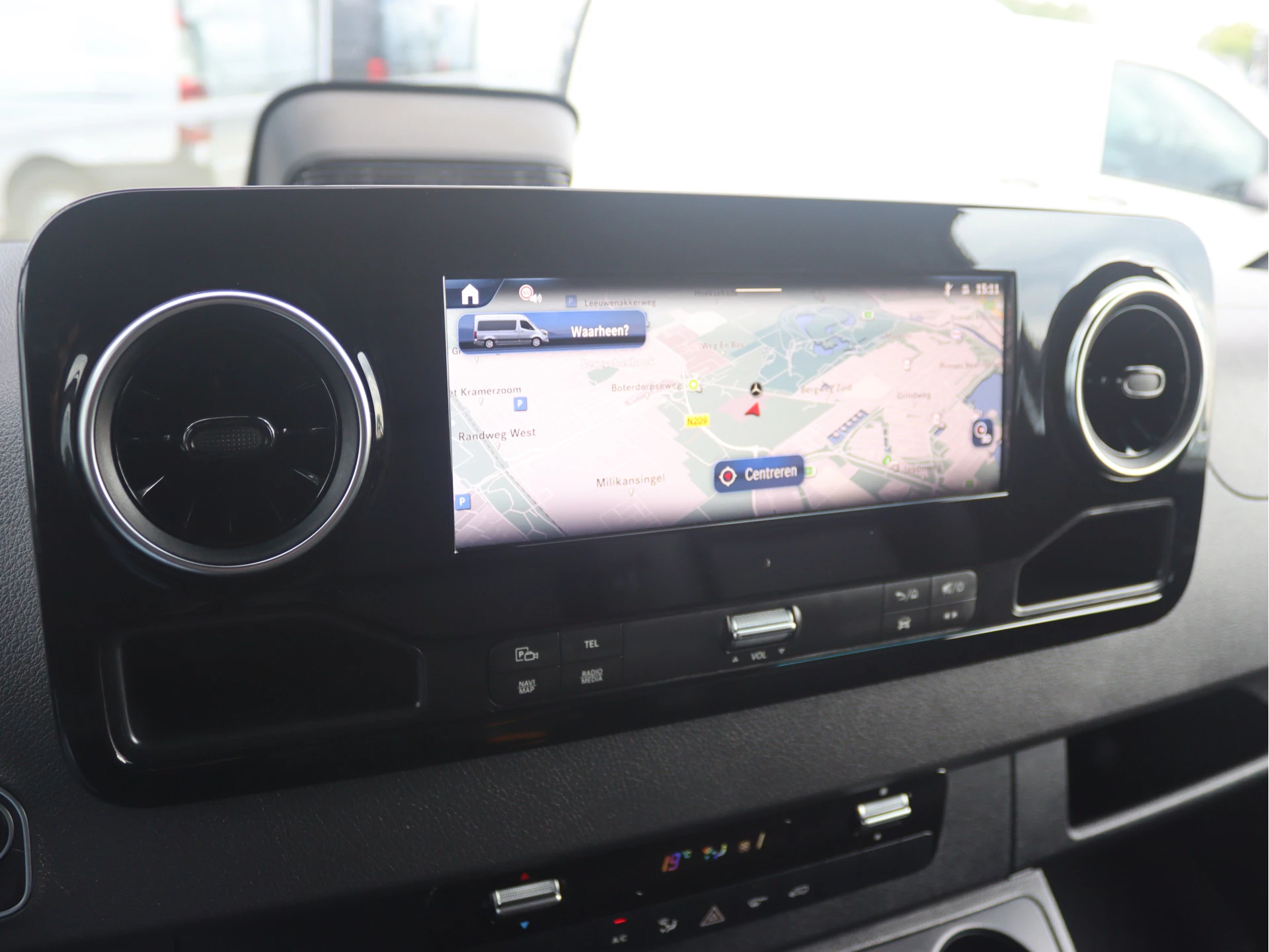 Mercedes-Benz Sprinter 319 CDI L4H2 | AIRCO/NAVI/DISTRONIC/CAMERA | Certified