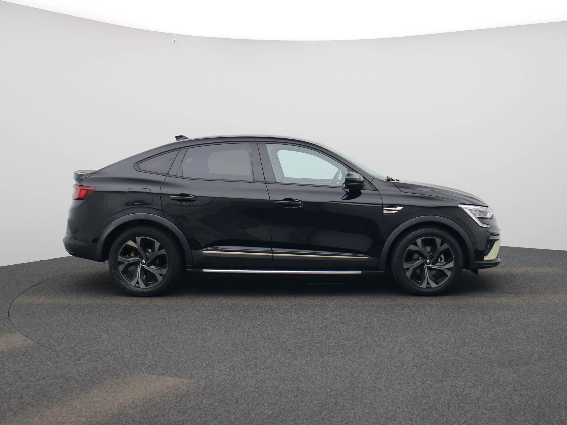 Renault Arkana 1.6 E-Tech hybrid 145 E-Tech engineered