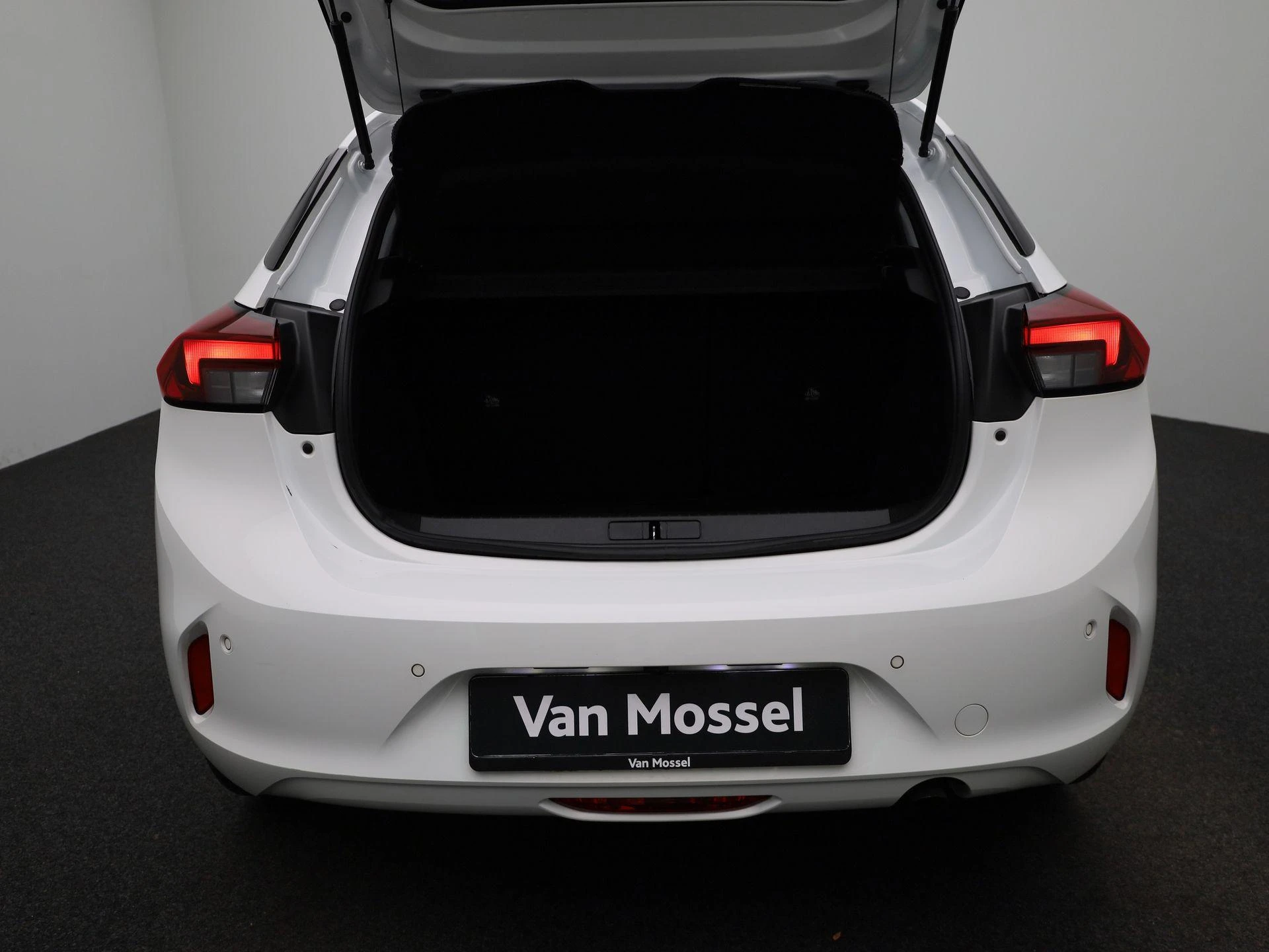 Opel-Corsa-image-11
